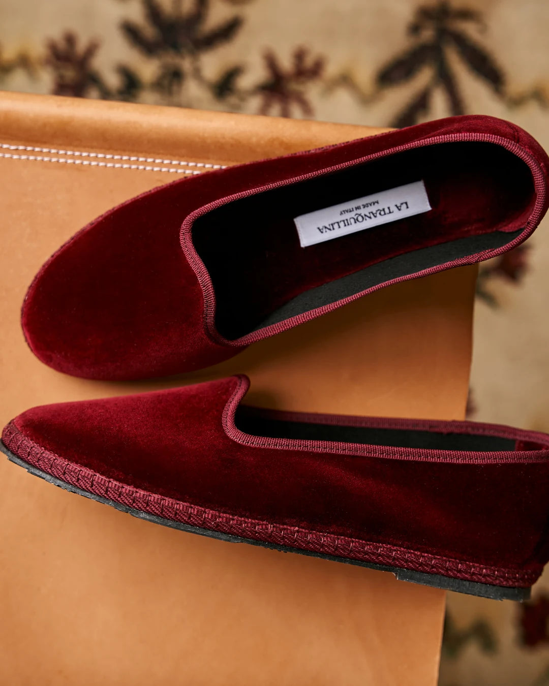 Bordeaux velvet Rialto friulane shoes by LA TRANQUILLINA, close-up detail
