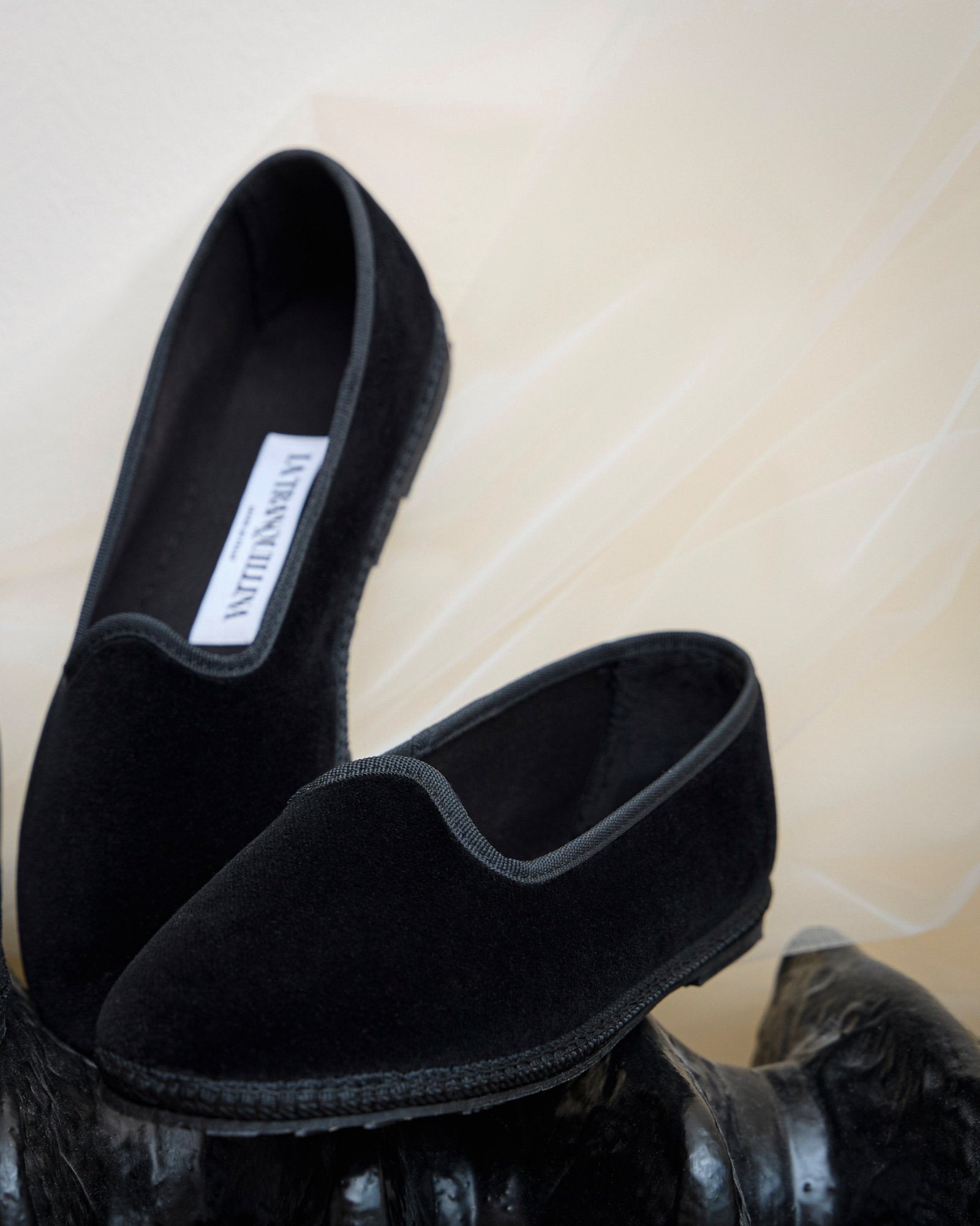 LA TRANQUILLINA friulane furlane nero black velvet Venetian slippers loafers