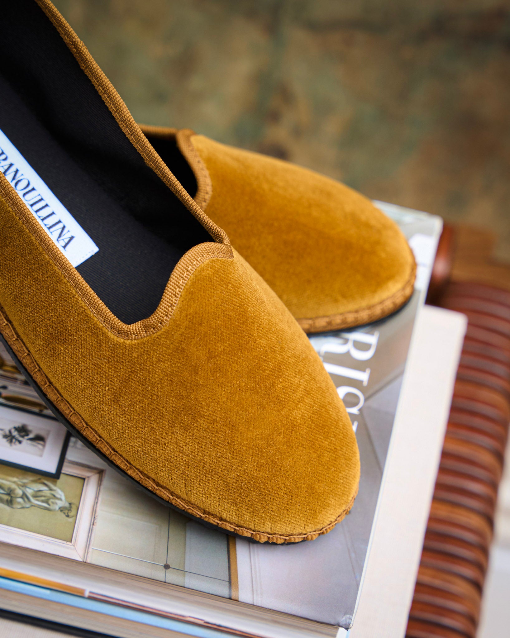 LA TRANQUILLINA Rialto Round Toe friulane velvet shoes cannella handmade in Italy