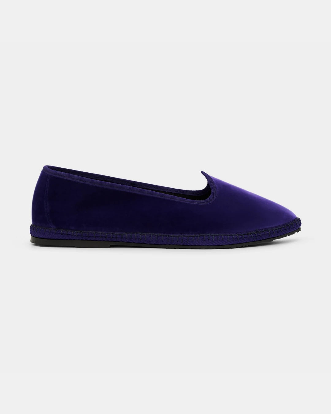 Purple pointed toe friulane shoes by LA TRANQUILLINA, side view